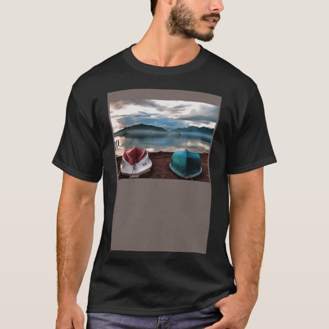 Camiseta Cascos de Barcos e Marmaris Pullov de Passagem de  (Frente)