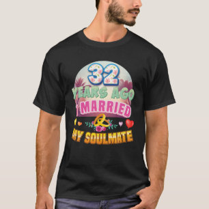 Camiseta Casei-Me Com O Meu Colar Há 32 Anos.