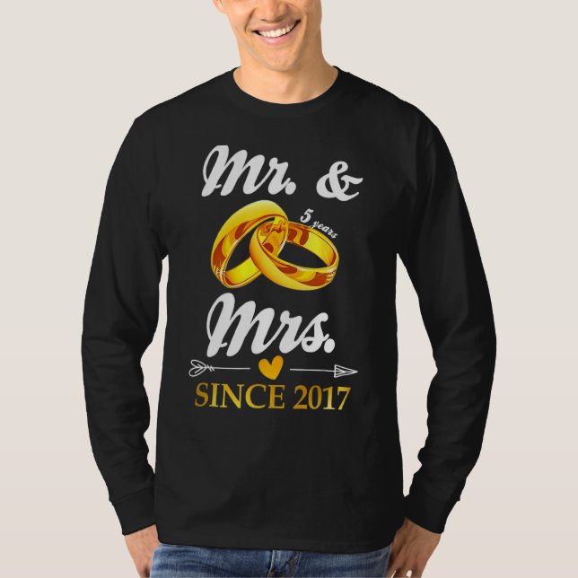 Camiseta Casou-Se Com O Sr. e Sra. Desde 2017, Casal 5 (Frente)