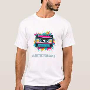 Camiseta Cassette Vibes Apenas - Design de Cassete de Áudio