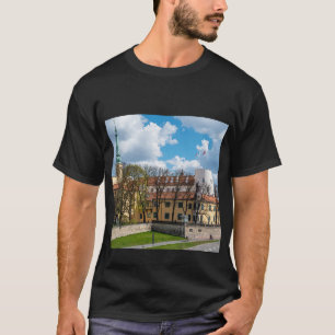 Camiseta Castelo de Riga durante o dia ensolarado em Riga,