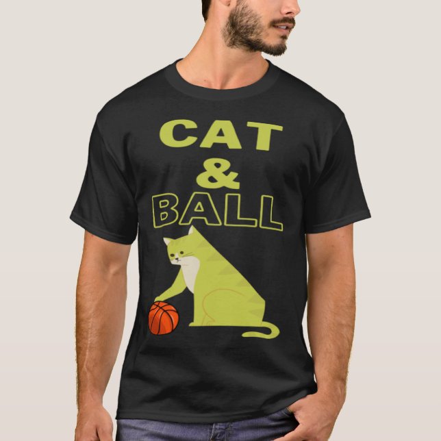 Camiseta Cat and Ball cat holding a basketball with its paw (Frente)
