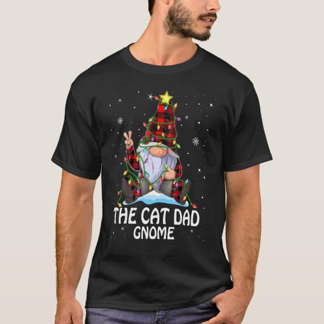 Camiseta Cat Dad Gnome Buffalo Plaid Matching Christmas Tre (Frente)