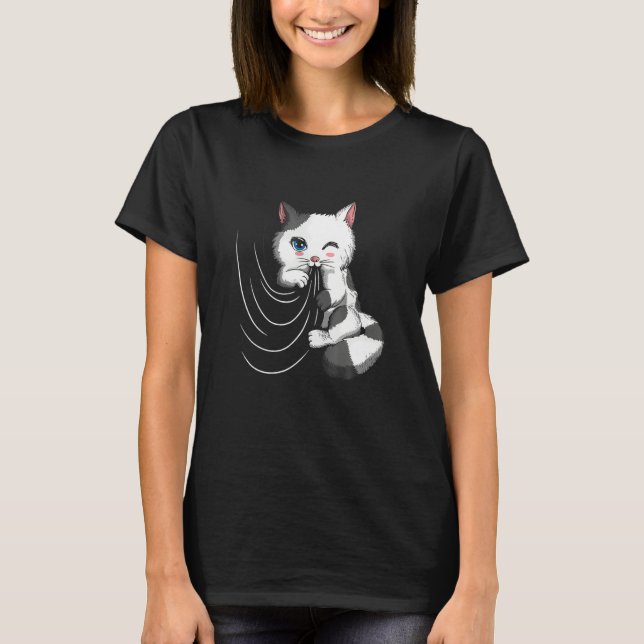 Camiseta Cat Design Cat Cuddles With Duvet Plays With Curta (Frente)