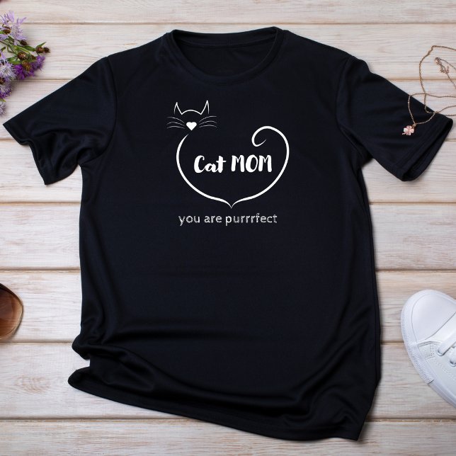 Camiseta Cat Mãe Forma de Amor e Script Branco Simples (Criador carregado)