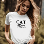 Camiseta Cat Mãe | Proprietário de Pet de Script Retroativo<br><div class="desc">Cat Mãe | T-Shirt Proprietário de Pet Proprietário de Letra Simples</div>