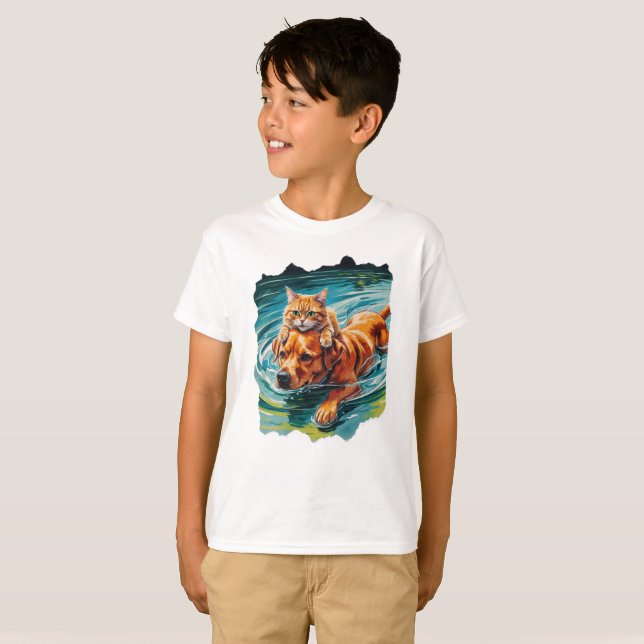 Camiseta Cat riding a friendly dog in the water! (Frente Completa)