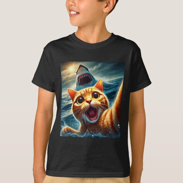 Camiseta Cat Selfie With Shark Funny  (Frente)