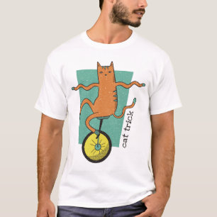 Camiseta Cat Trick Enny Tabby Cat Dirigindo um Unicamp