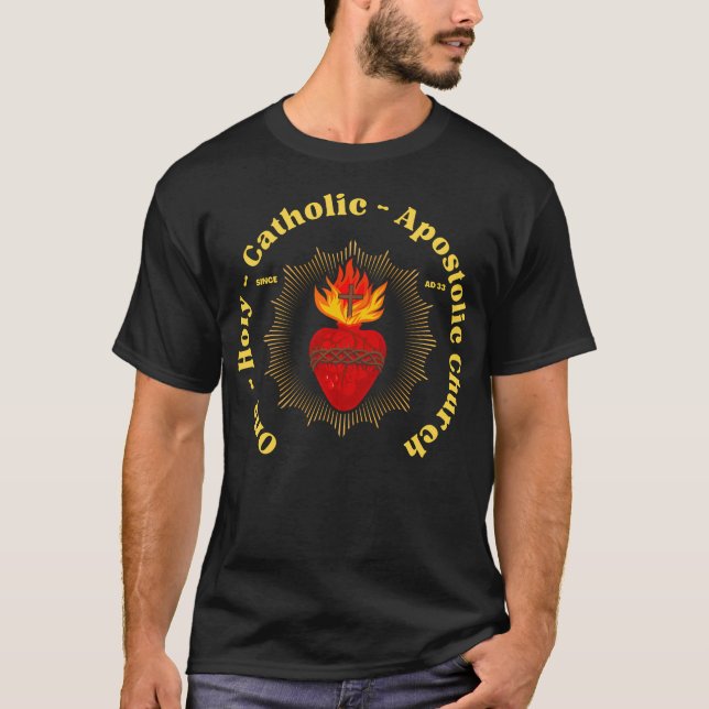 Camiseta Católico Romano Uma Santa Igreja Apostólica Sacou  (Frente)
