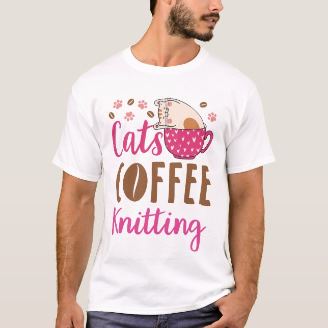 Camiseta Cats Coffee Knitting (Frente)