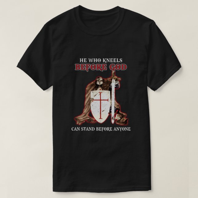 Camiseta Cavaleiros Templos Que Se Ajoelham Antes Que DEUS  (Frente do Design)