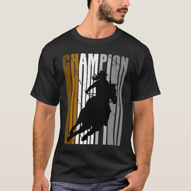 Camiseta Cavalgando Campeã de Corrida de Barril Vaqueira Ma (Frente)
