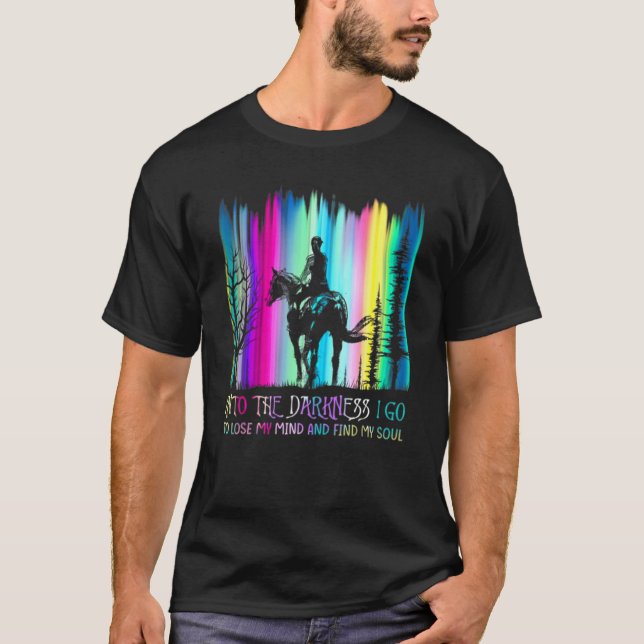 Camiseta Cavalgando Entrando Na Escuridão Eu Vou (Frente)