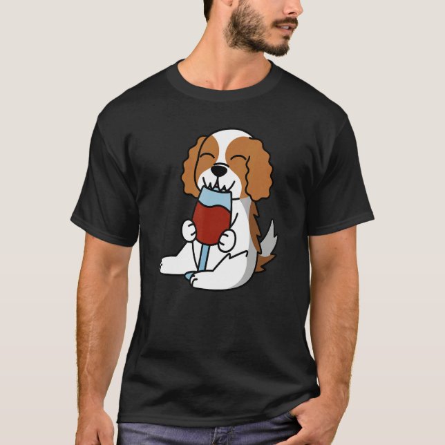 Camiseta Cavalier King Charles Spaniel Drinking Wine Dog (Frente)