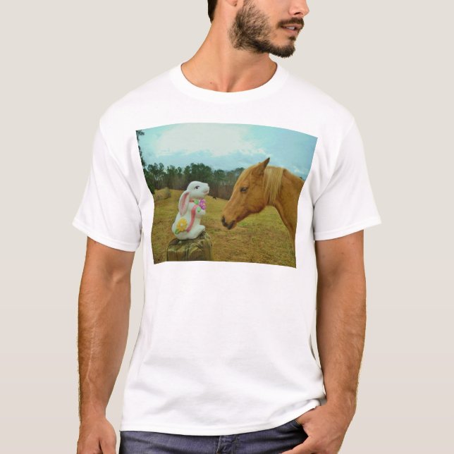 Camiseta Cavalo Amarelo Louro e Coelhinho da Páscoa (Frente)