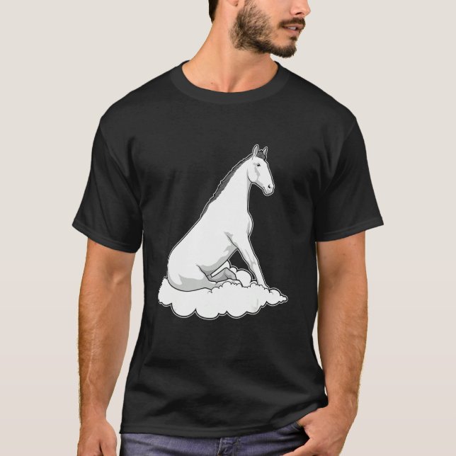 Camiseta Cavalo Branco Em Nuvens (Frente)