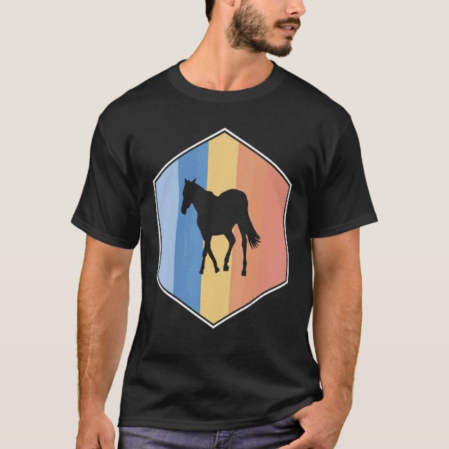 Camiseta Cavalo Com Cores Retroativas Num Hexágono (Frente)