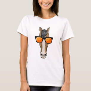 Camiseta Cavalo com óculos de sol