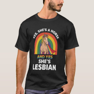 Camiseta Cavalo de desenho animado majestoso com arco-íris