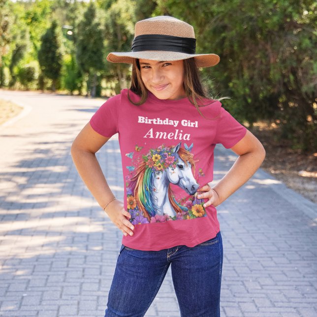 Camiseta Cavalo Whimsso Festa de aniversário Equestre Arco- (Adorable Birthday shirt For the Horse Lover. This shirt can be personalized)
