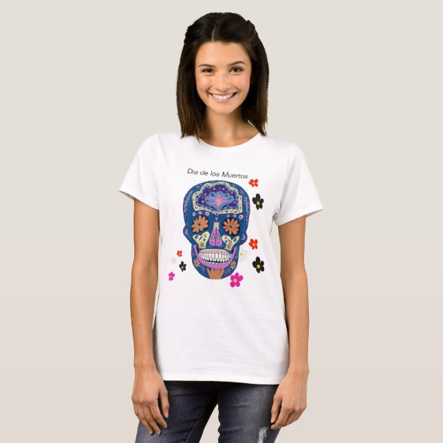 Camiseta Caveira de Açúcar Estilo Tatuagem Azul Rosa e Lara (Frente Completa)