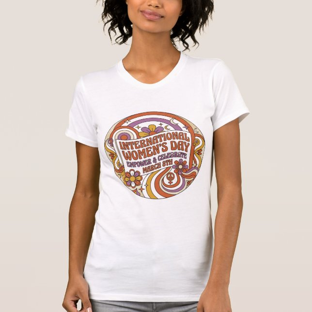 Camiseta Celebração do Dia Internacional da Mulher Retro (Frente)