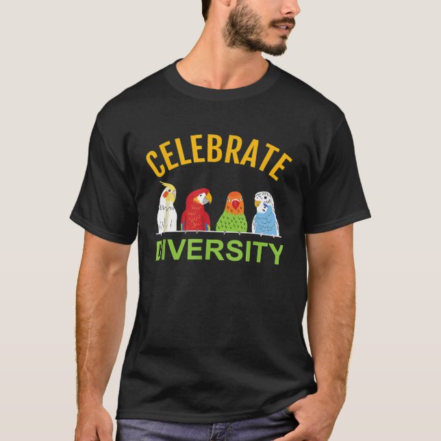 Camiseta Celebrar a Diversidade de Parqueteiros Cockatiel e (Frente)