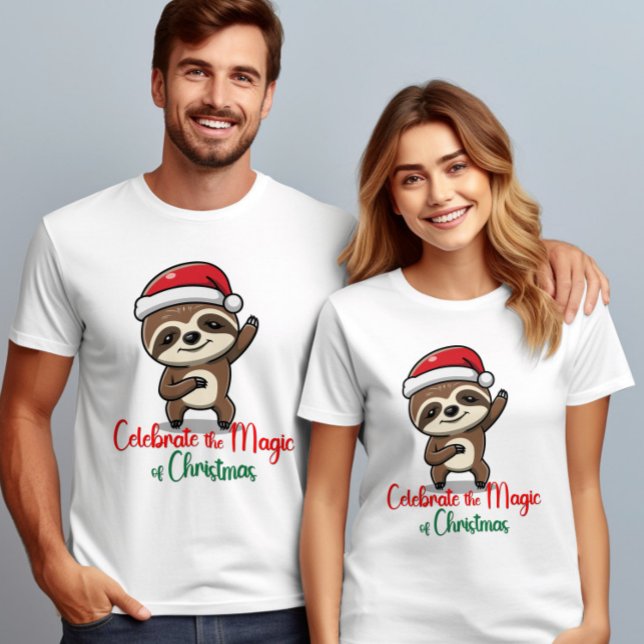 Camiseta Celebrar a magia do Natal Sagrado Sloth (Criador carregado)