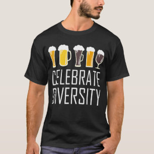 Camiseta Celebrar o Bebendo de Cerveja do Artesanato de Div