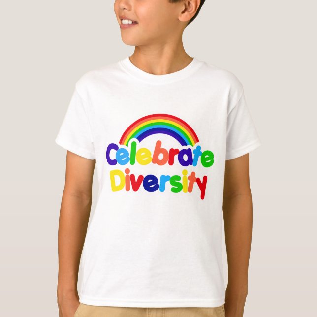 Camiseta Celebrar o Orgulho gay Rainbow da Diversidade (Frente)
