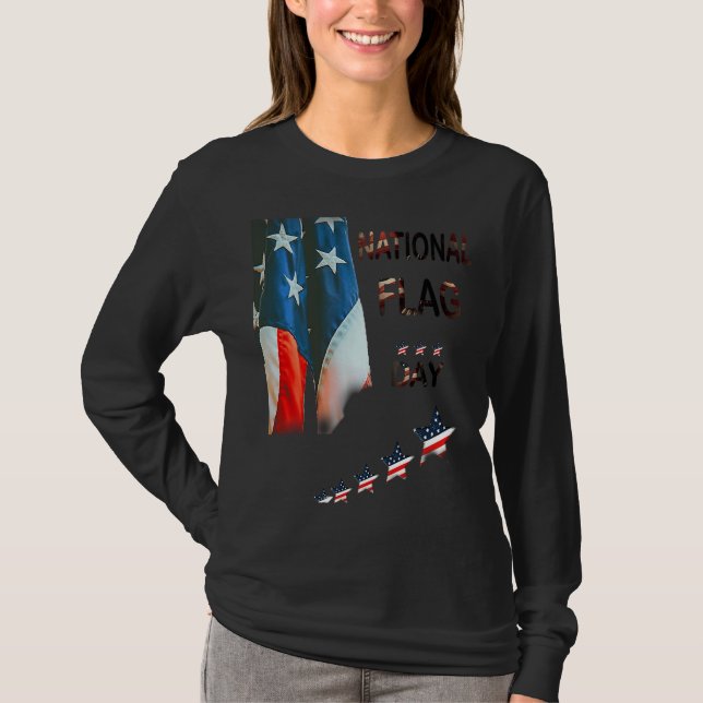 Camiseta Celebrating Patriotism National Flag Day (Frente)