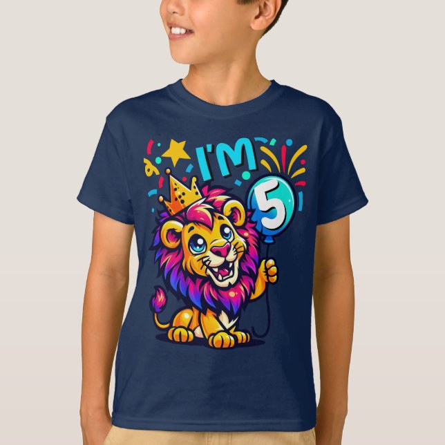 Camiseta Celebre o personalizado leão de aniversário de 5 d (Frente)