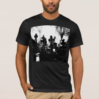 Camiseta Cemitério Gótico Assustador