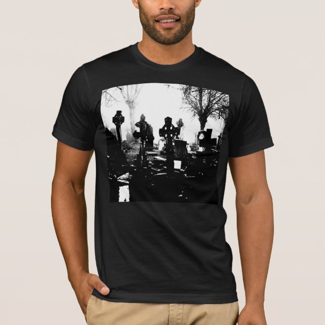 Camiseta Cemitério Gótico Assustador (Frente)