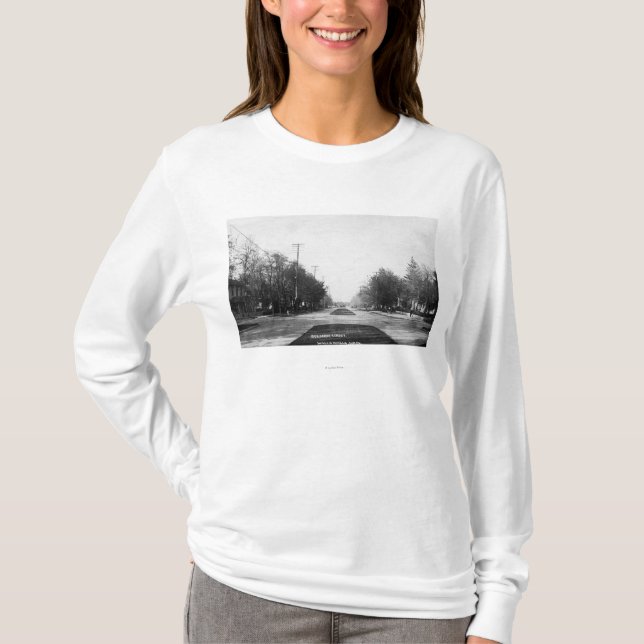 Camiseta Cena da rua da residência (Frente)