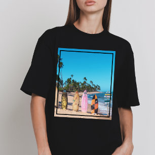 Camiseta Cena de Praia de Surf Costeira