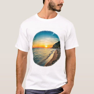 Camiseta Cena de praia natural com cor solar italiana