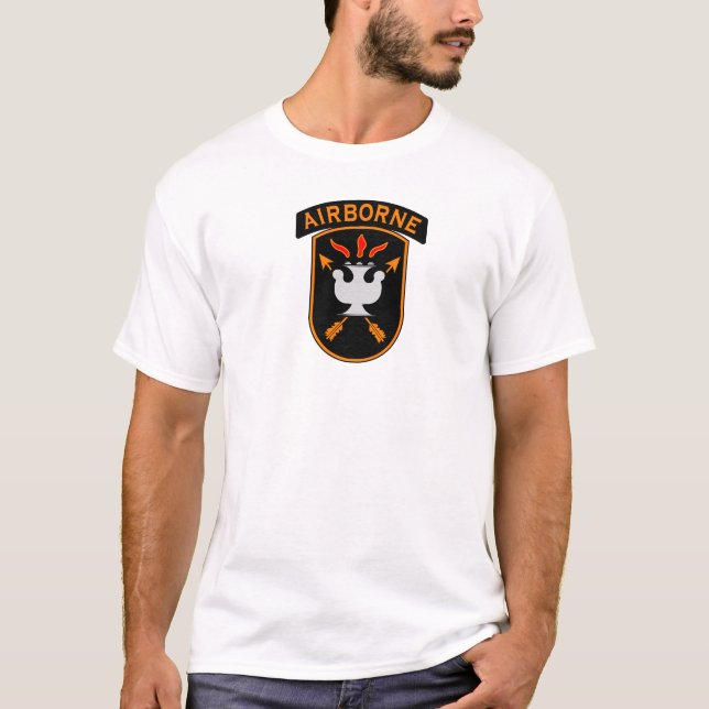CAMISETA CENTRO ESPECIAL DA GUERRA DE JFK (Frente)