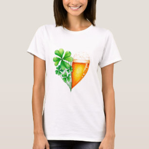 Camiseta Cerveja em forma de coração e trevo sortudo
