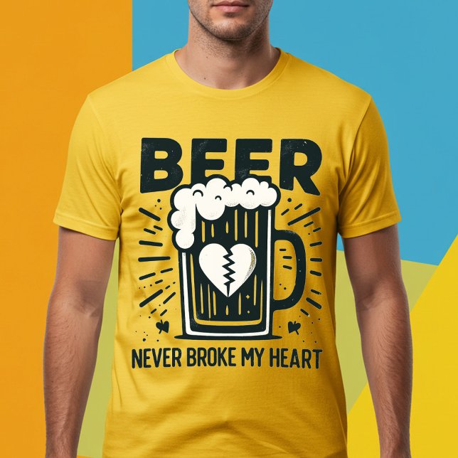 Camiseta Cerveja Nunca Quebrou Meu Coração (Criador carregado)
