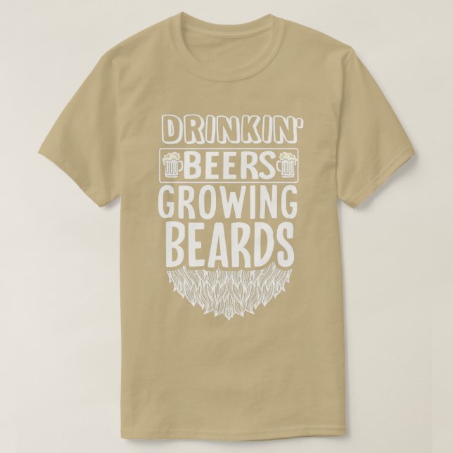 Camiseta Cervejas De bebendo Que Cultivam Barras Com Mens C (Frente do Design)
