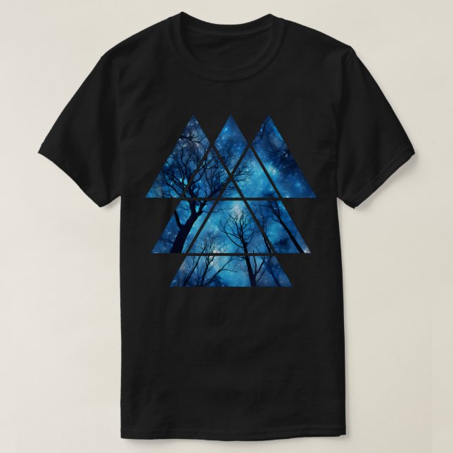 Camiseta Céu Geométrico nas Árvores Noturnas Gráfico Exteri (Frente do Design)