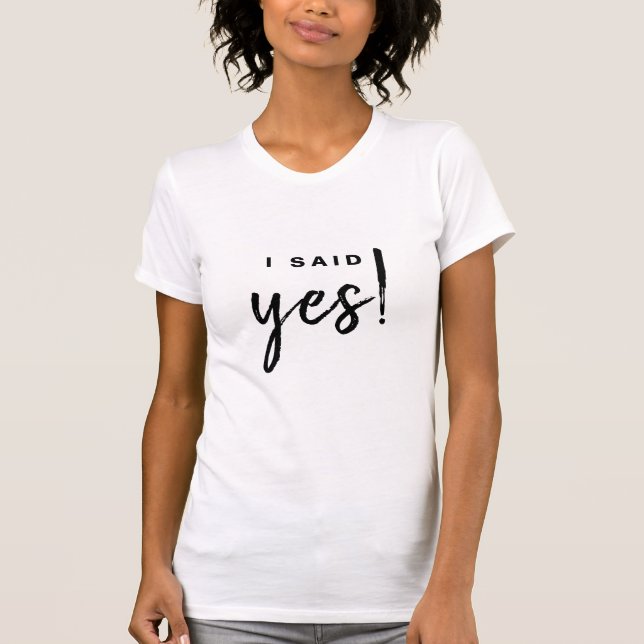 Camiseta Chá de Noiva Eu Disse Sim (Frente)