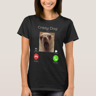 Camiseta Chamando Memória Cachorro Louco Estrelando Câmera 