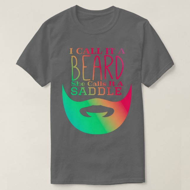 Camiseta Chamo-Lhe Uma Barba Que Ela Chama De Urso Engraçad (Frente do Design)