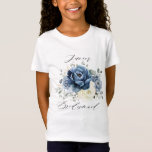 Camiseta Champanhe de Marinho Azul Dusty Ivory Junior Bride<br><div class="desc">Camisa de camisa de junior floral azul-poeirenta com buquê elegante de azul marinho, azul real, branco, marfim de champanhe, rosa de cor esbranquiçada, botões de flores ranúculos e folhas de eucalipto verde-sábio e buquê de cor aquosa elegante. Entre em contato comigo para obter ajuda sobre a personalização ou se você...</div>