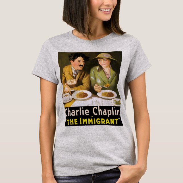 Camiseta Charlie Chaplin/O T-Shirt Imigrante (Frente)