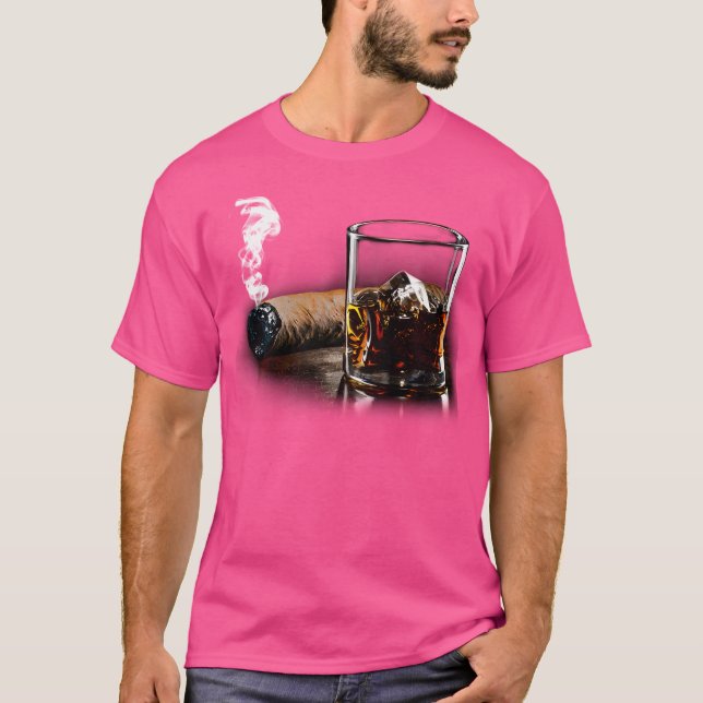 Camiseta Charuto E Bourbon Ótimo Para Amantes De Sala De Ch (Frente)
