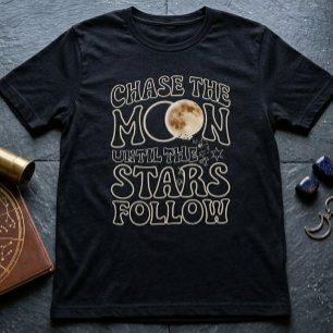 Camiseta Chase a Lua - Uma Tipografia Estelar